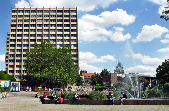 Campus-Teich am Philosophenturm