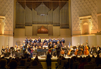 In der renommierten Tschaikowsky-Concert-Hall in Moskau wurde zusammen mit dem Musica Viva Orchester Moskau Haydns „Schöpfung“ aufgeführt. Foto: U. Jürgens