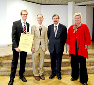Hervorragende Dissertation von Dr. Stefan Krause wird von der Prof. Dr. Jürgen Geiger-Stiftung ausgezeichnet 