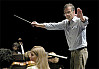 Seit 1994 leitet Gothart Stier den Monteverdi-Chor, der seit mittlerweile 60 Jahren besteht. Foto: Traute Scheuermann