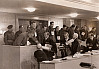 Curiohaus-Prozess: Die Angeklagten im Gespräch mit ihren Verteidigern. Foto: Kopie KZ-Gedenkstätte Neuengamme, F 1981-0716