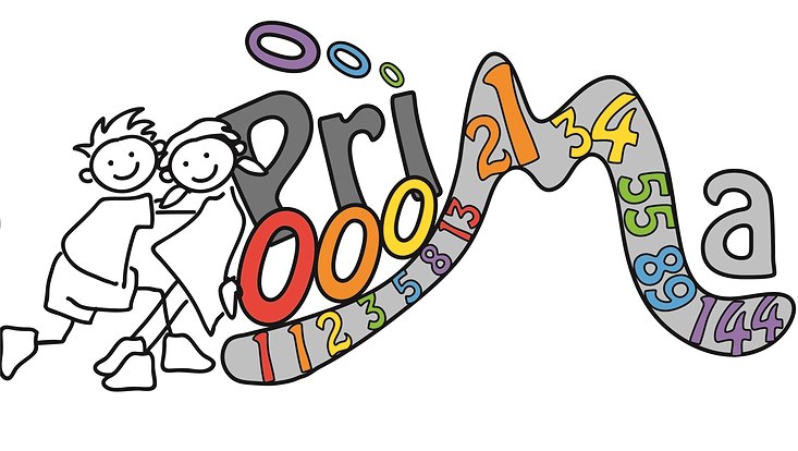 Zeichnung von zwei Kindern, daneben der Schriftzug PriMa mit bunten Zahlen