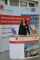 Infostand zum Kontaktstudien für ältere Erwachsene Infostand zum Kontaktstudien für ältere Erwachsene