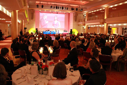 Am 22. November 2014 ist es wieder so weit: Der Alumni-Verein veranstaltet den mittlerweile zweiten Universitätsball im Grand Elysée Hamburg. Foto: Alumni Universität Hamburg e.V.
