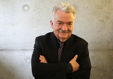 Der Romanist Prof. Dr. Dr. h.c. mult. Hans Ulrich Gumbrecht war am 29. April zu Besuch an der Universität Hamburg und sprach zum Thema „Gibt es eine Zukunft der Geisteswissenschaften?“. Foto: UHH/Werner