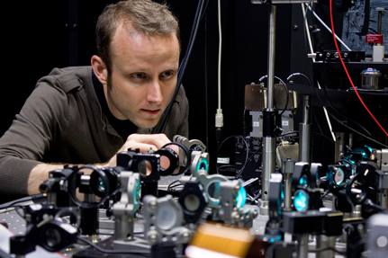 Dr. Rainer Kaufmann wird mit dem Freigeist-Fellowship ein neues Super-Mikroskop entwickeln. Foto: privat