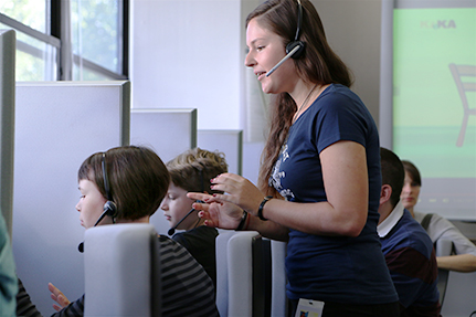 Im Telefonlabor führten die Nachwuchswissenschaftlerinnen und -wissenschaftler selbst eine Umfrage durch. Foto: WiSo-Forschungslabor/WiSo-eLearning-Büro