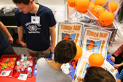 Das WiSo-Forschungslabor nahm schon zum vierten Mal beim Türöffner-Tag teil. Foto: WiSo-Forschungslabor/WiSo-eLearning-Büro