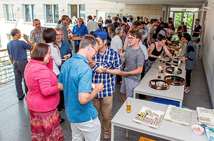 Zum Anlass passend gab es im Anschluss an den Festakt ein Sushi-Buffet für die Gäste. Foto: UHH/RZZ/MCC/Mentz