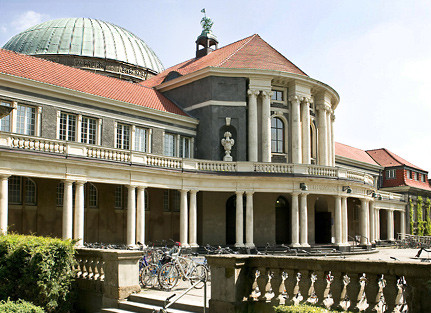 Die Universität Hamburg geht mit neun Anträgen ins Rennen um die Exzellenzförderung, Foto: Jasmin Dich­ant