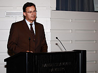 Se­na­tor Axel Ge­dasch­ko, Prä­ses der Be­hör­de für Wirt­schaft und Ar­beit, Foto: C. Scholz
