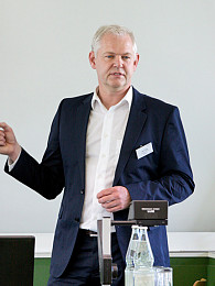 Den Keynote-Vortrag hielt Jens Pape, CTO und Vorstand der XING AG. Foto: Regine Dörbecker