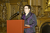 Die amtierende Präsidentin der Universität Frau Löschper sprach zur Geschichte der Universität, Foto: UHH, RRZ/MCC, Arvid Mentz