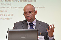 Prof. Dr. Hinrich Julius, Lehrstuhl für Rechtsdialog mit Schwellenländern an der Universität Hamburg, hielt das Impulsreferat, Foto: UHH/Schell