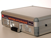 Das tragbare Aufzeichnungsgerät: Koffer, geschlossen