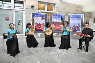 Unbekannte Klänge: Solisten des Studentenorchesters der Fudan-Universität spielten am Fudan-Tag traditionelle chinesische Musik. Foto: Geng