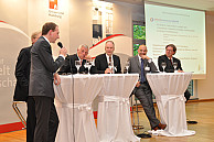 Der Rechtsdialog mit Schwellenländern, speziell mit Russland, steht auch im Fokus der Handelskammer Hamburg, Foto: UHH/Schell