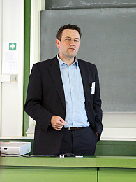 Christian Klinkerfuß, Leiter Interne IT der INFO AG, im Workshop „Bring Your Own Device“. Foto: Regine Dörbecker