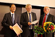Ehrendoktorwürde für Professor Bo Zhang von der Tsinghua University