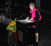 Die Universitäts-Gesellschaft feierte ihr 90-jähriges Bestehen. Die Zweite Bürgermeisterin und Wissenschaftssenatorin Dr. Dorothee Stapelfeldt hielt den Festvortrag. Foto: UHH/Schell